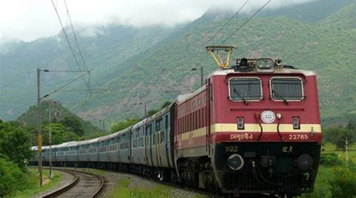 nowbooktickets30minutespriortodepartureoftrain